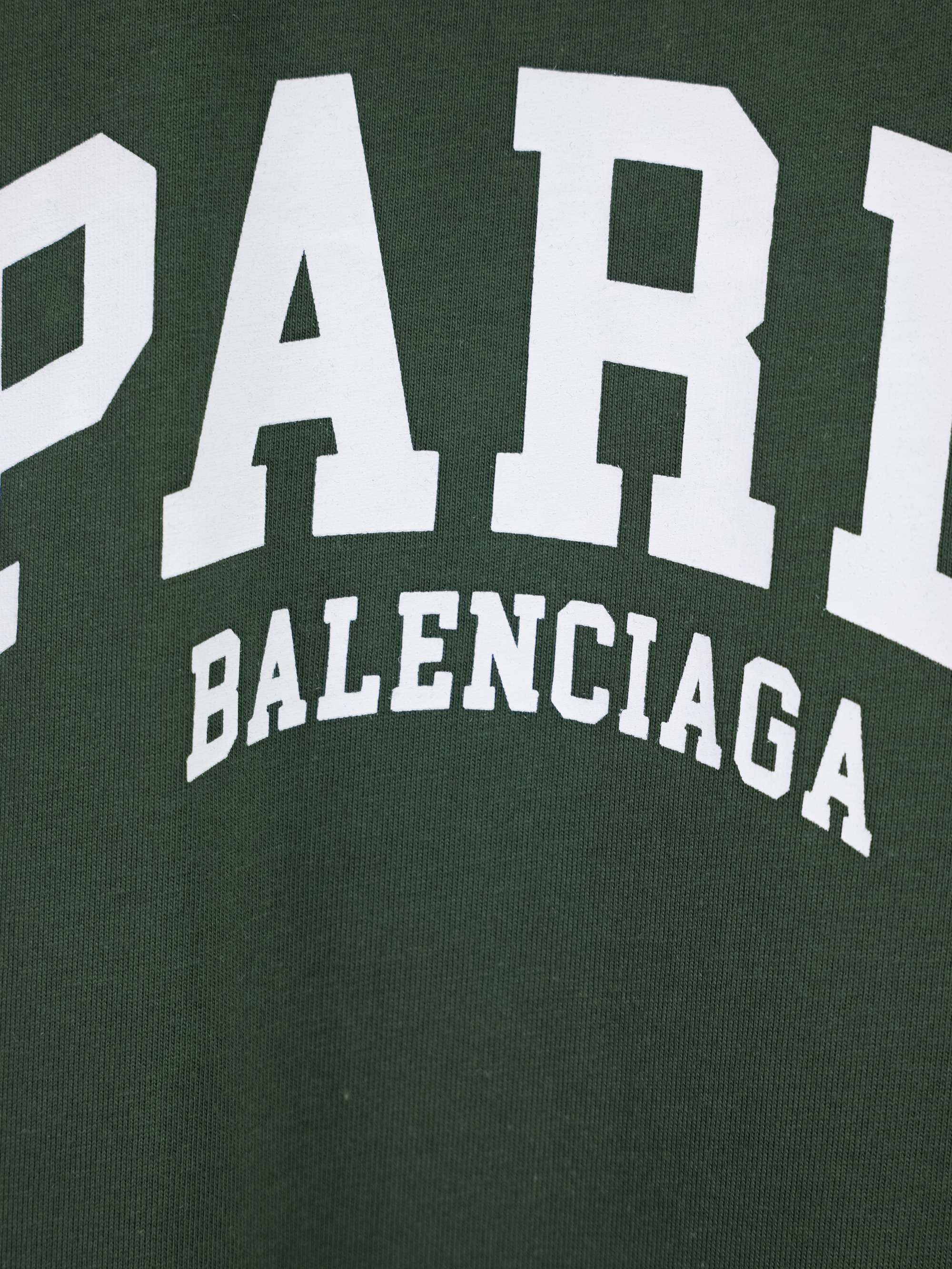 Unisex “PARIS” Logo Print T-Shirt – Premium Cotton