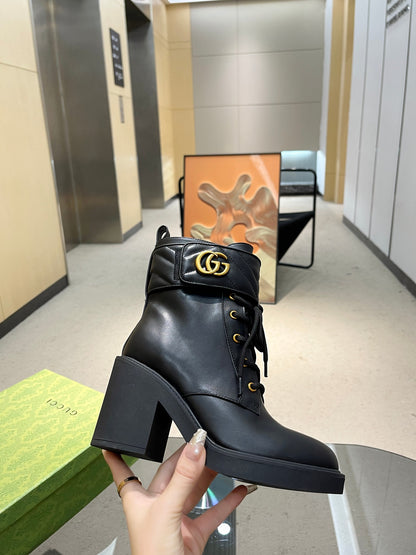 Premium Leather Ankle Boots with Detachable Strap – Fall/Winter Edition