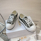 2025 Embroidered Platform Canvas Sneakers