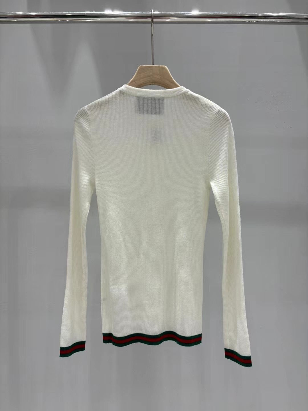 Early Fall Slim-Fit Contrast Wool Sweater