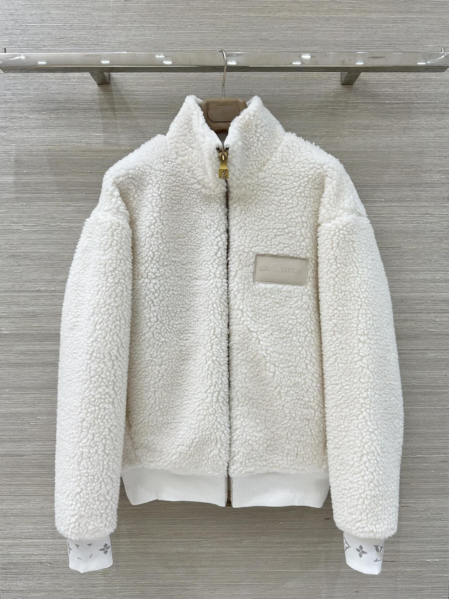 Teddy Fleece Zip-Up Jacket – Cute & Stylish