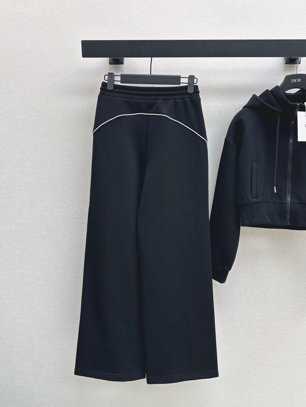 D Cropped Hooded Jacket &amp; Elastic Waist Casual Pants Set