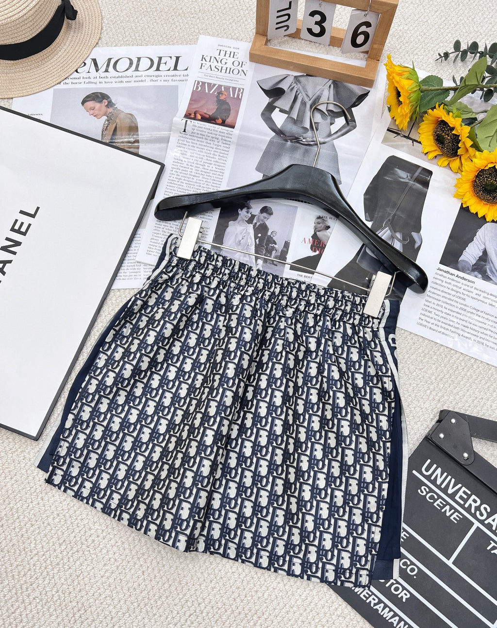 D Chic & Timeless Logo Jacquard Skirt