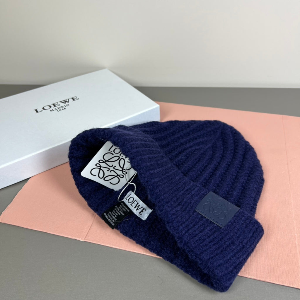 LW Classic Knit Beanie – Unisex (Top quality )