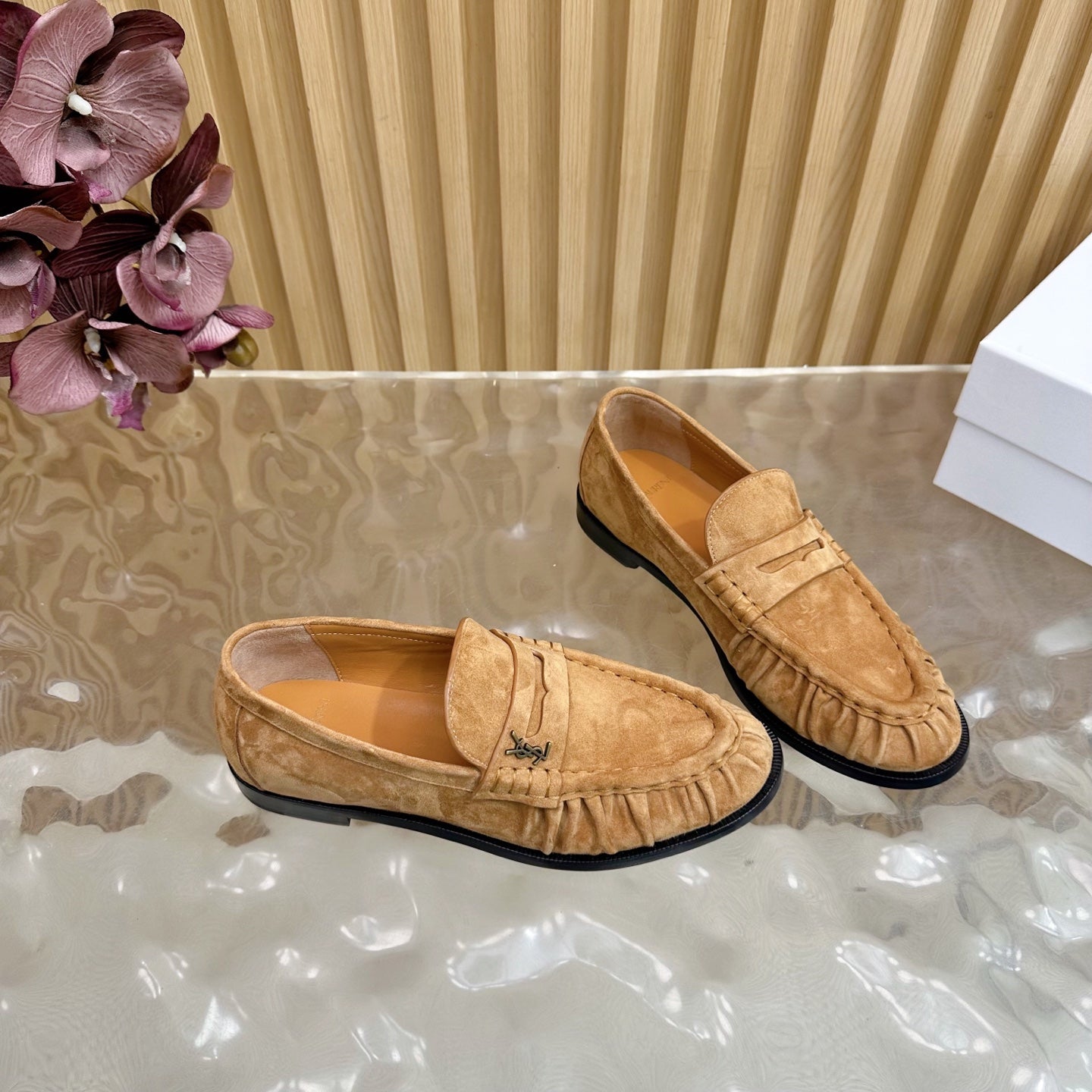 Y Flat Mules Premium Quality
