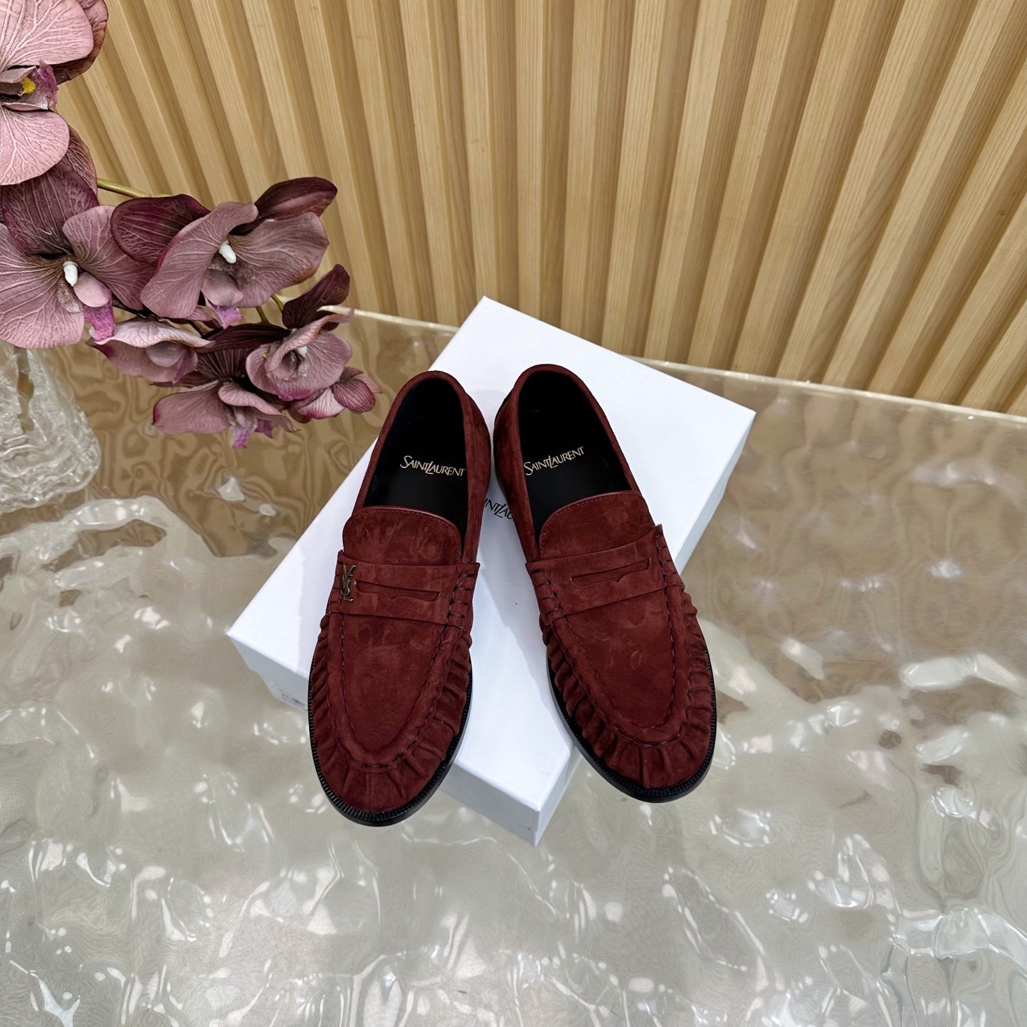 Y Flat Mules Premium Quality
