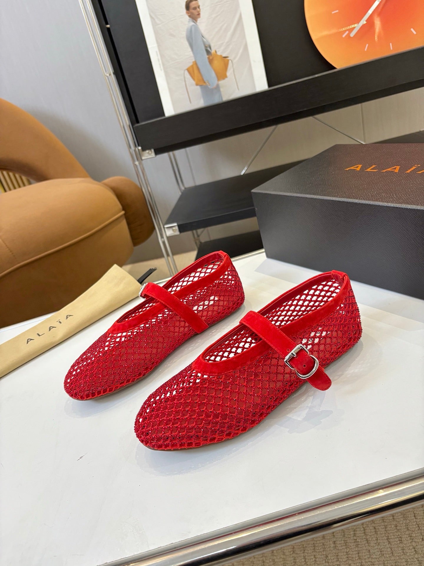 Retro Buckle Mary Jane Ballet Flats – Runway Style