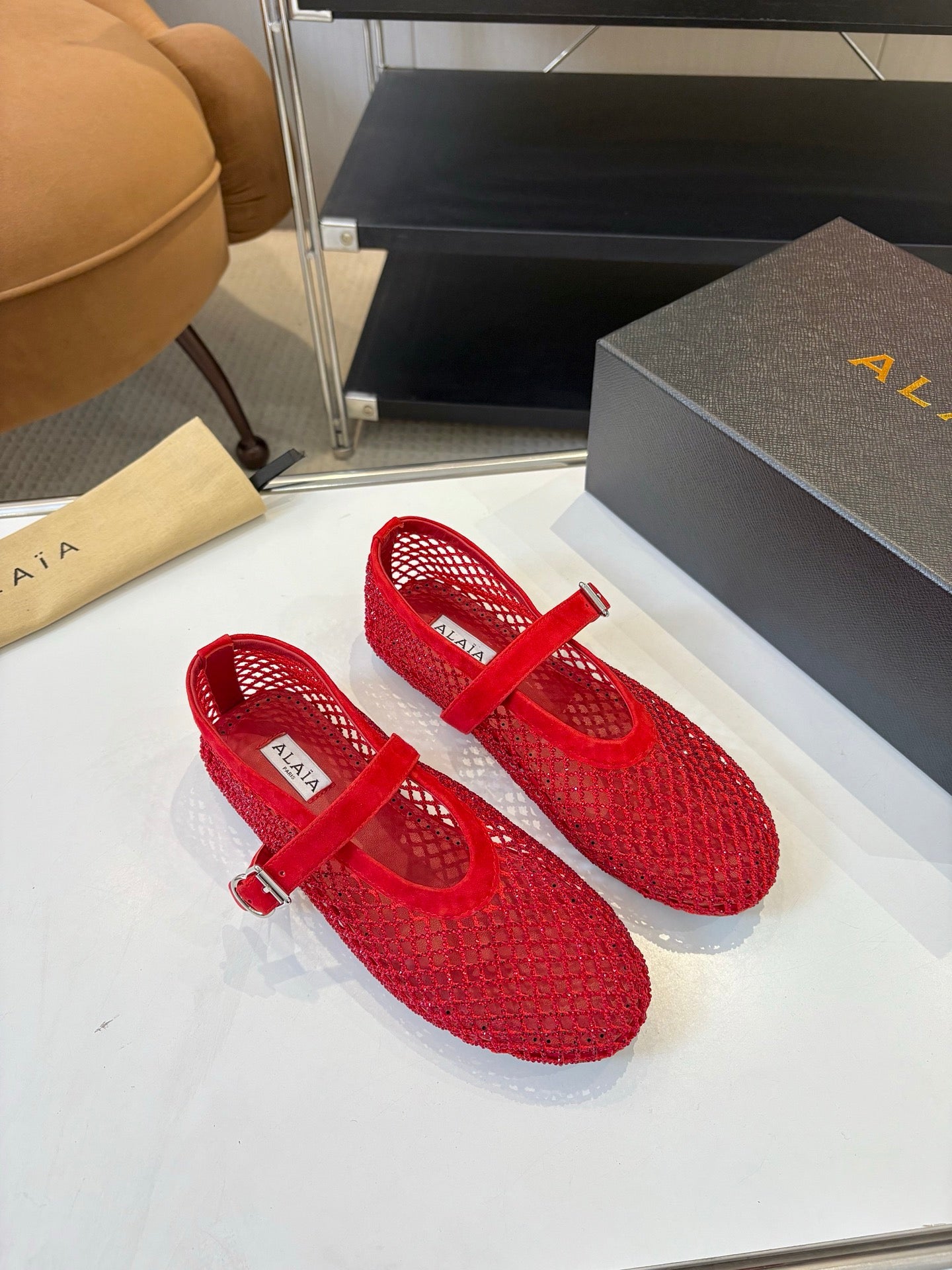 Retro Buckle Mary Jane Ballet Flats – Runway Style