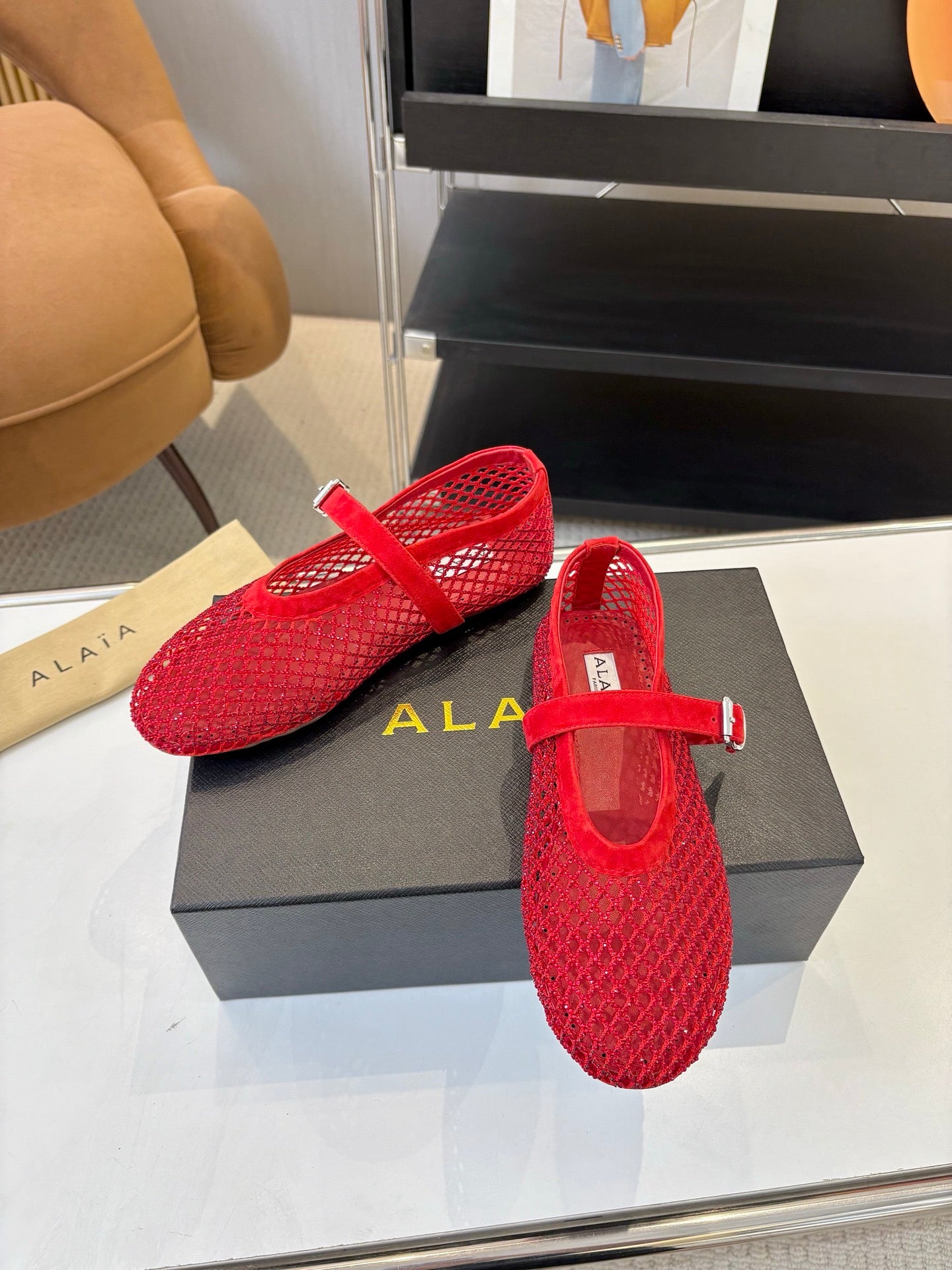 Retro Buckle Mary Jane Ballet Flats – Runway Style