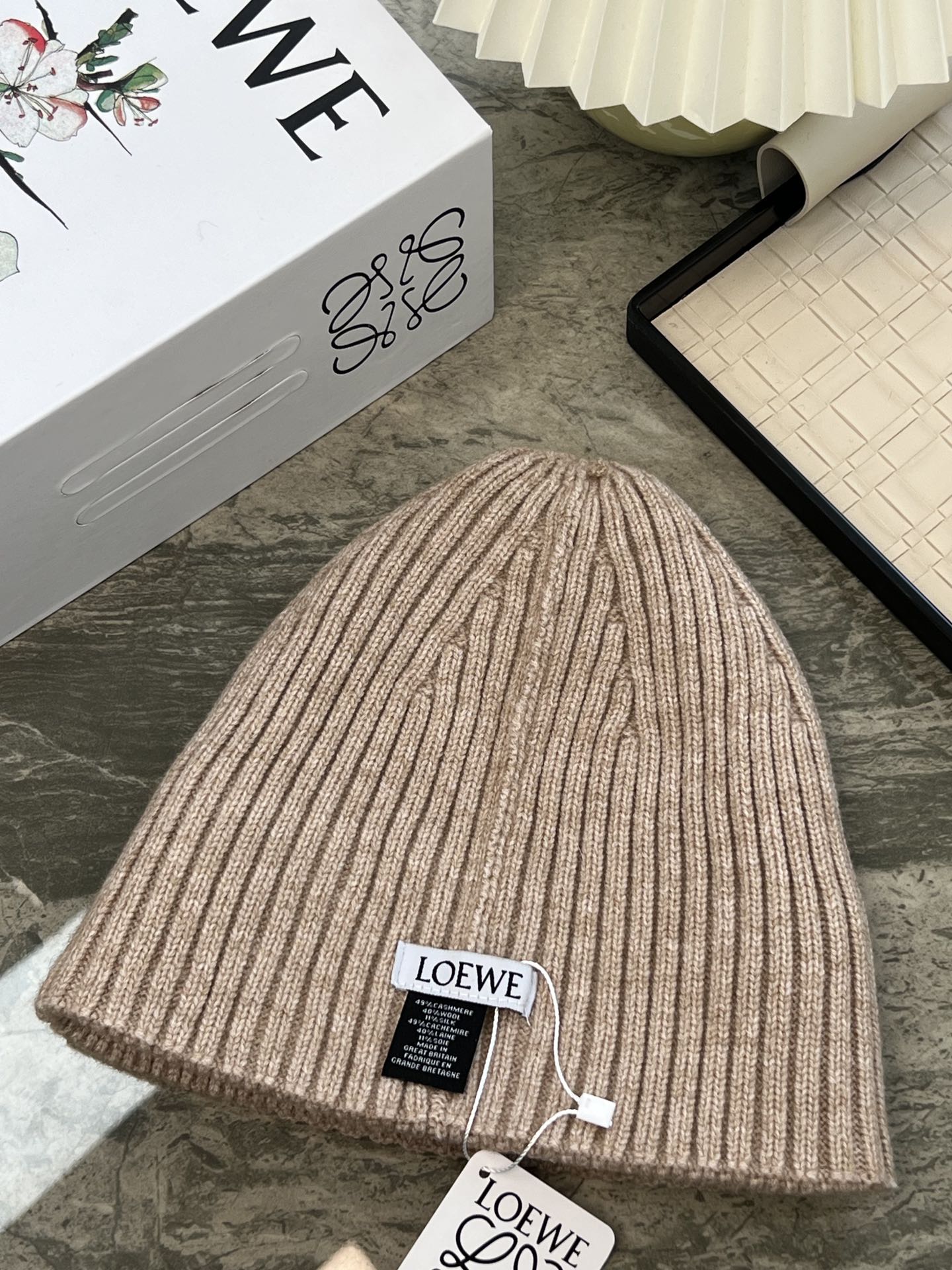 Chunky Knit Winter Hat – Cozy & Stylish