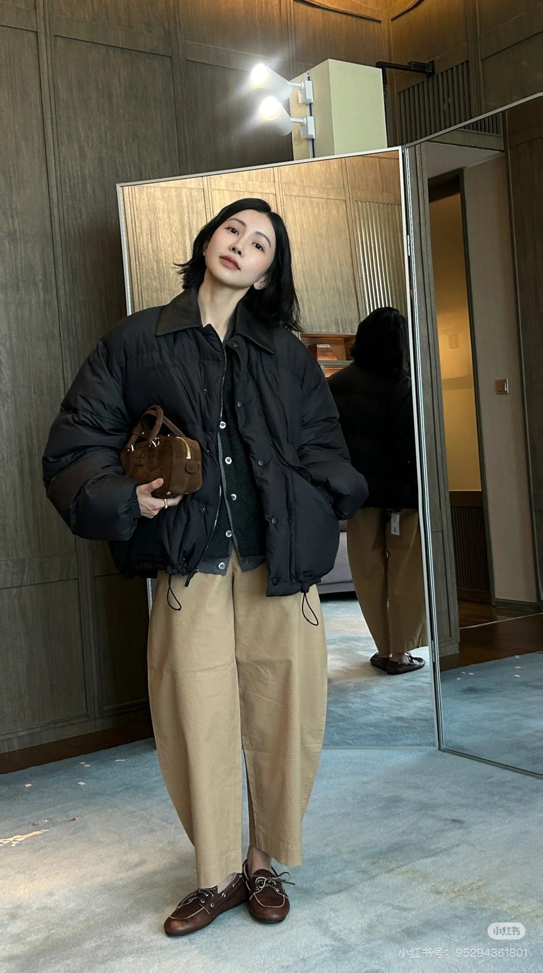 MM Premium Down Jacket with Printed Leather Collar