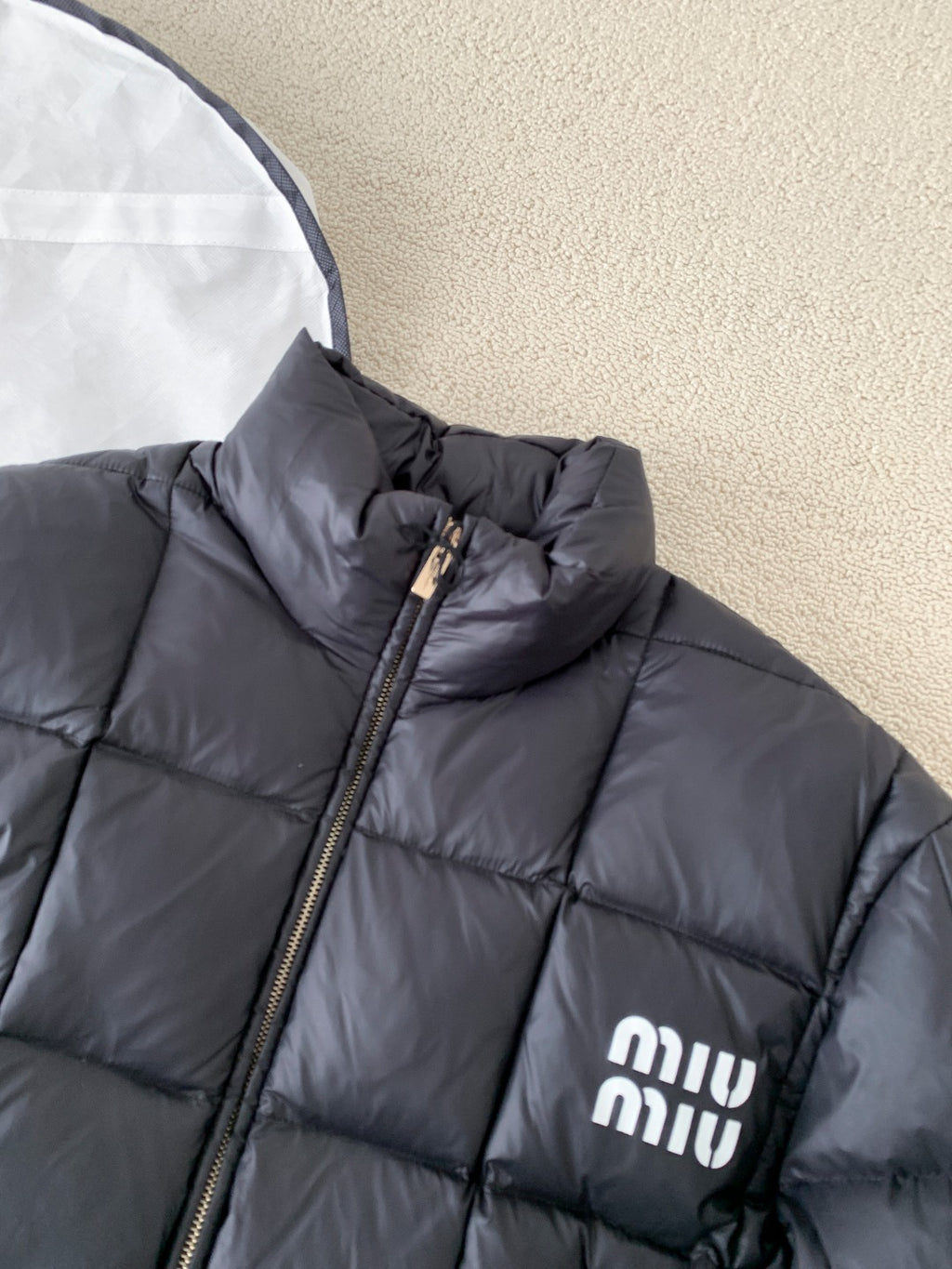 Premium White Goose Down Cropped Jacket