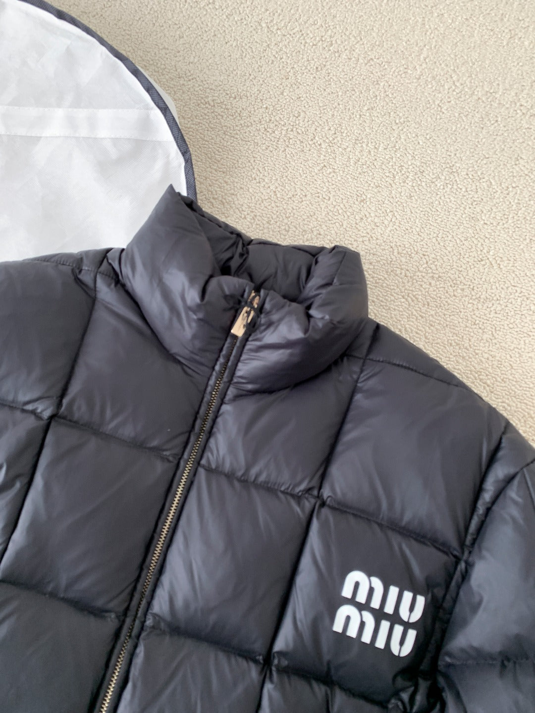 Premium White Goose Down Cropped Jacket