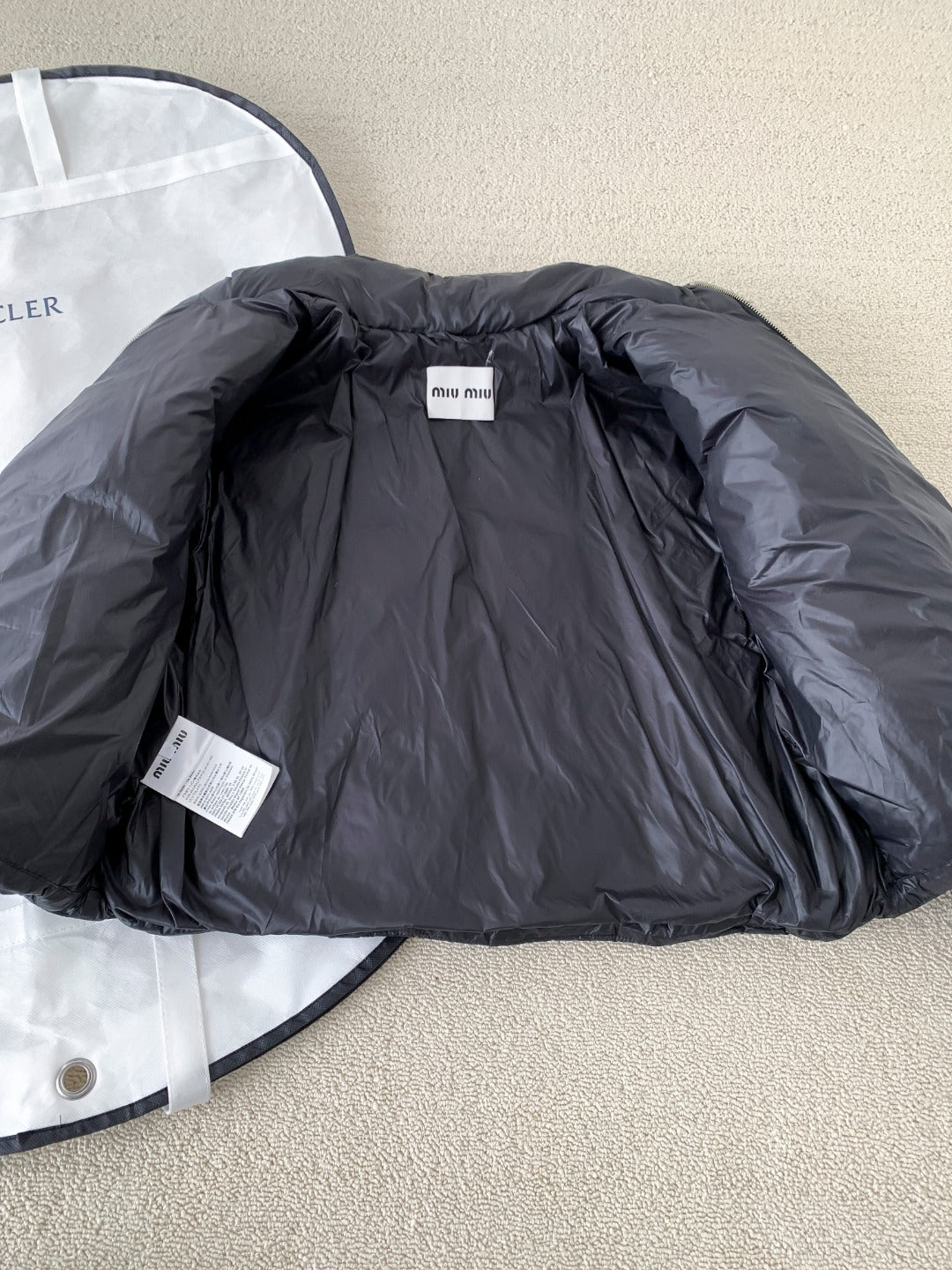 Premium White Goose Down Cropped Jacket