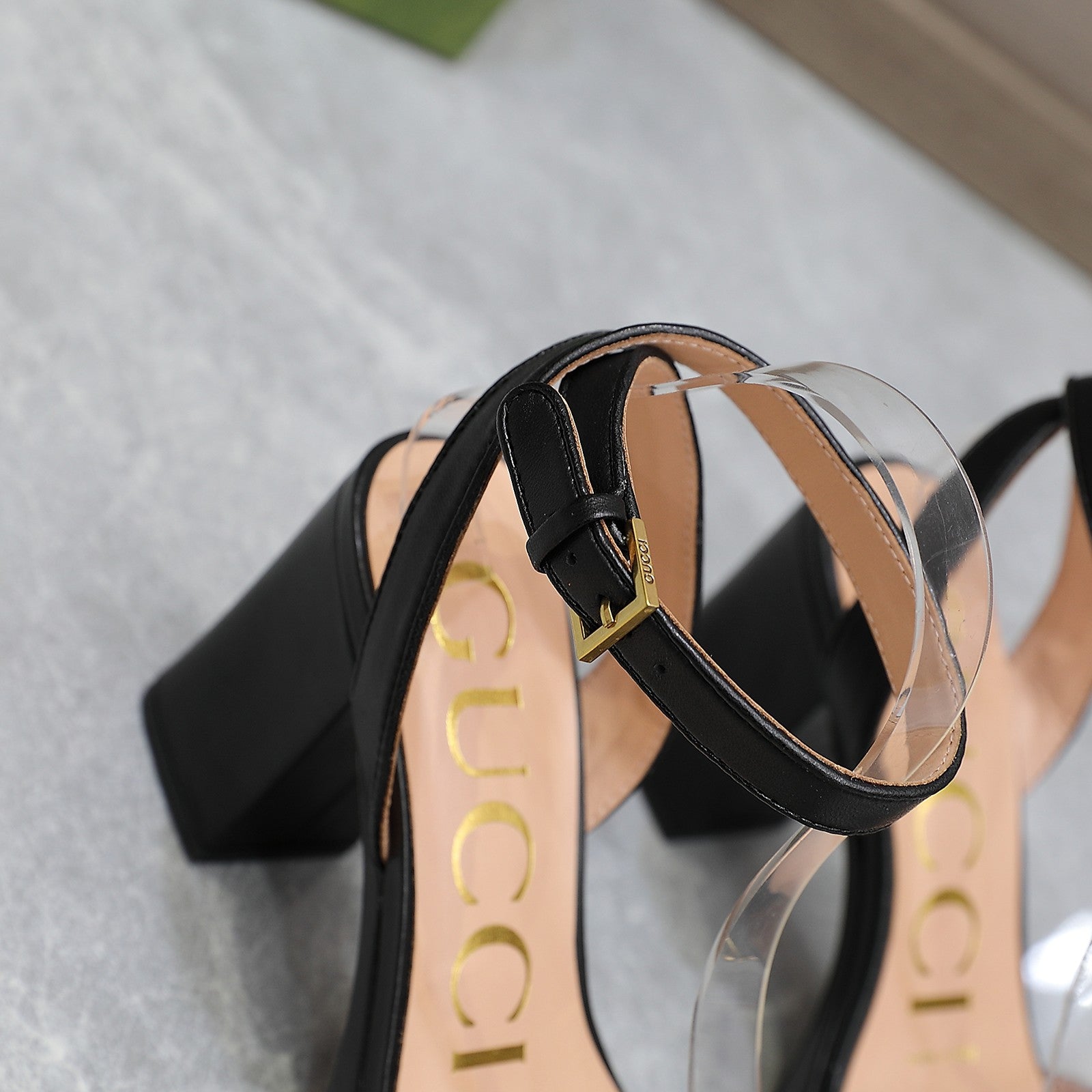 Elegant European-Style Leather Sandals – New Season Bestseller