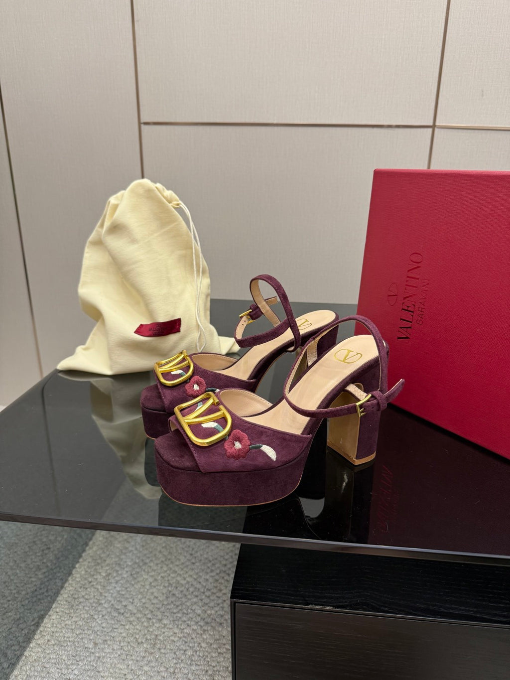 Platform Heel Sandals – Elegant Summer Statement