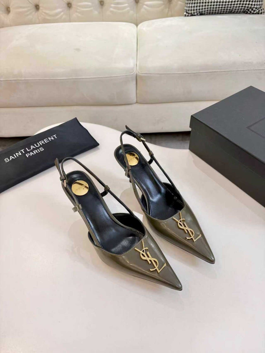 Metal Logo Heel Sandals – Early Spring 2026 Collection