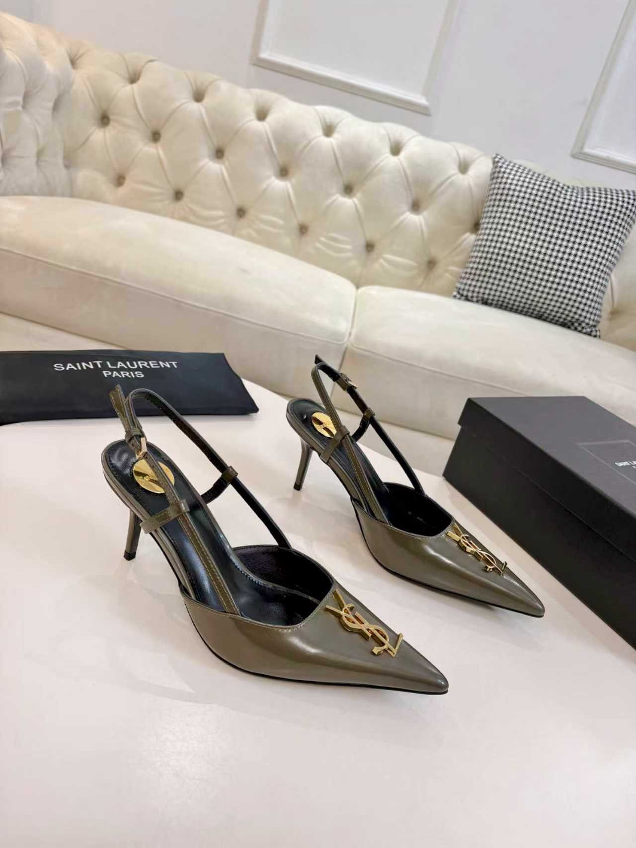 Metal Logo Heel Sandals – Early Spring 2026 Collection