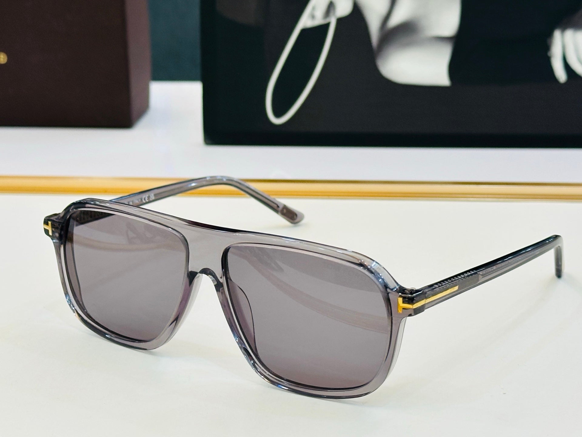 Classic Fashion Sunglasses  TM