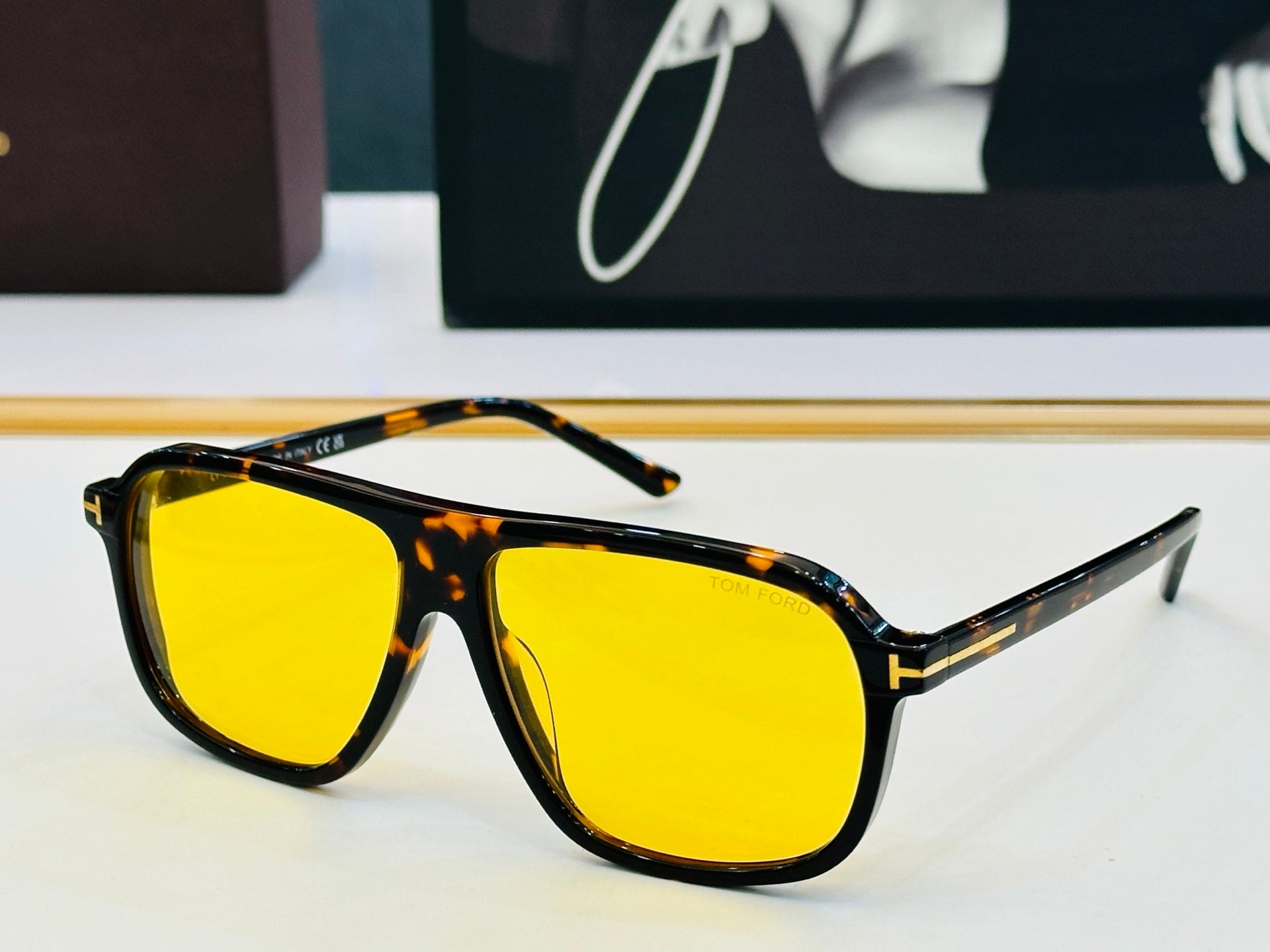 Classic Fashion Sunglasses  TM