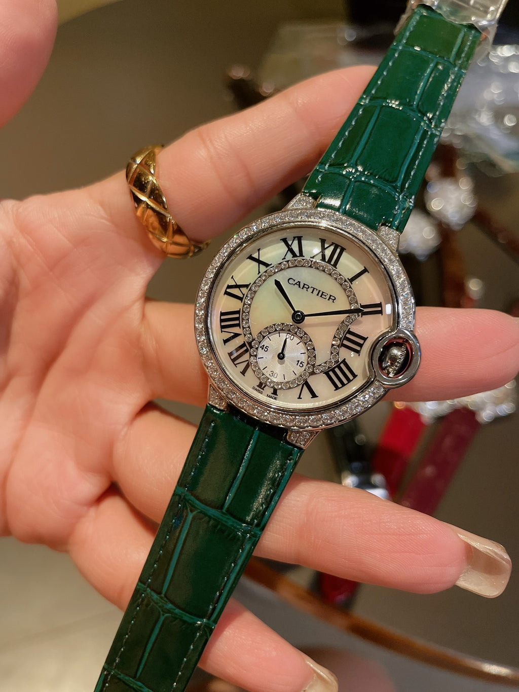 Ballon Bleu Round Watch | 36mm|Top Tier|