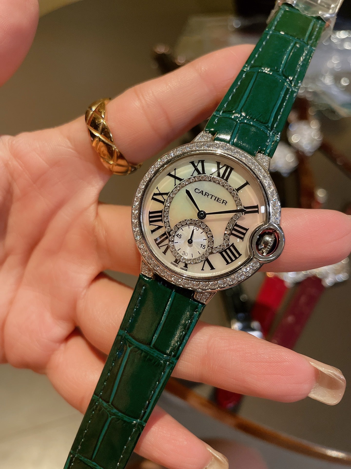 Ballon Bleu Round Watch | 36mm|Top Tier|