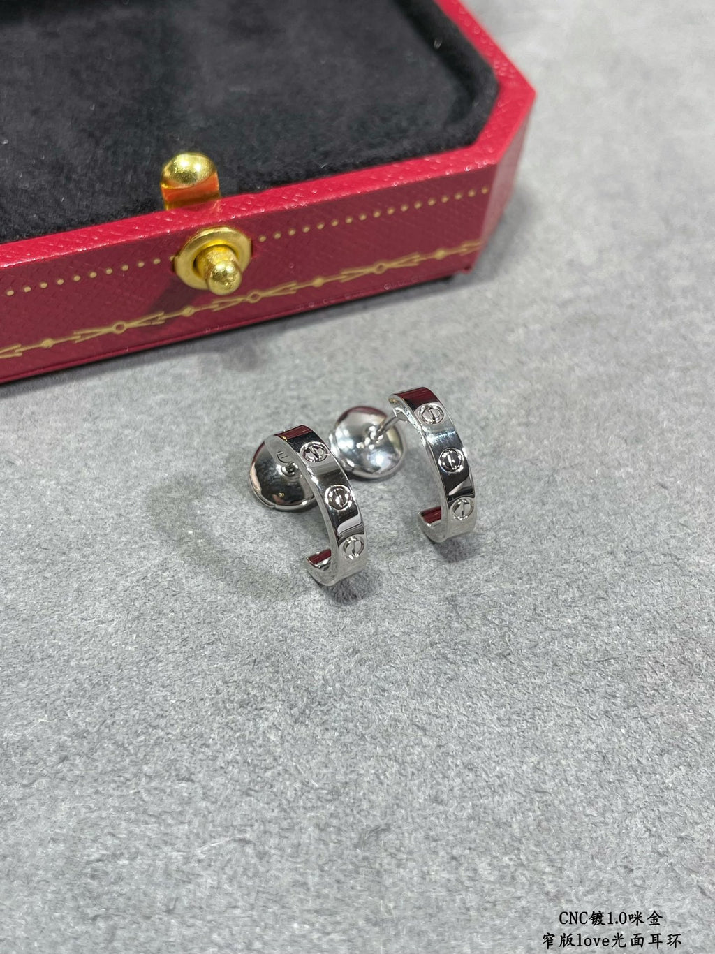 Slim Polished Screw Motif Earrings — LOVE Series ✨ ( top-tier )