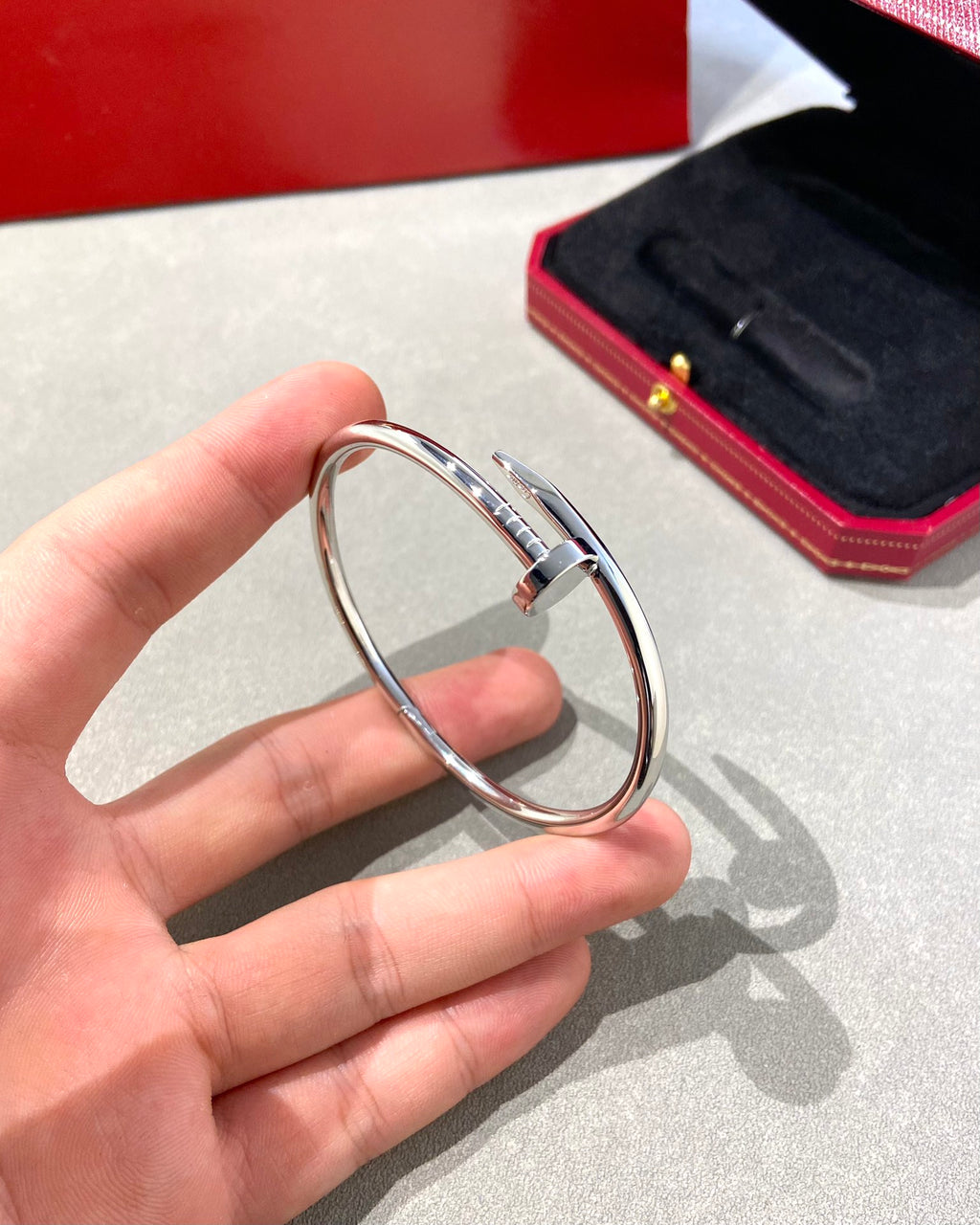 Nail Bangle — Juste un Clou Series | Top-tier |