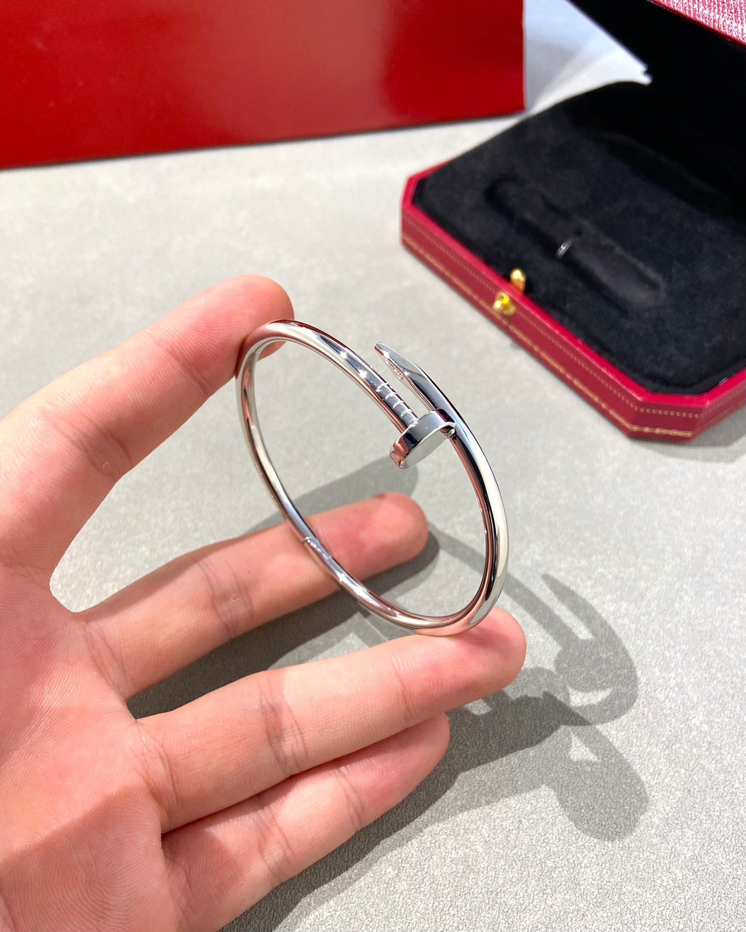 Nail Bangle — Juste un Clou Series | Top-tier |