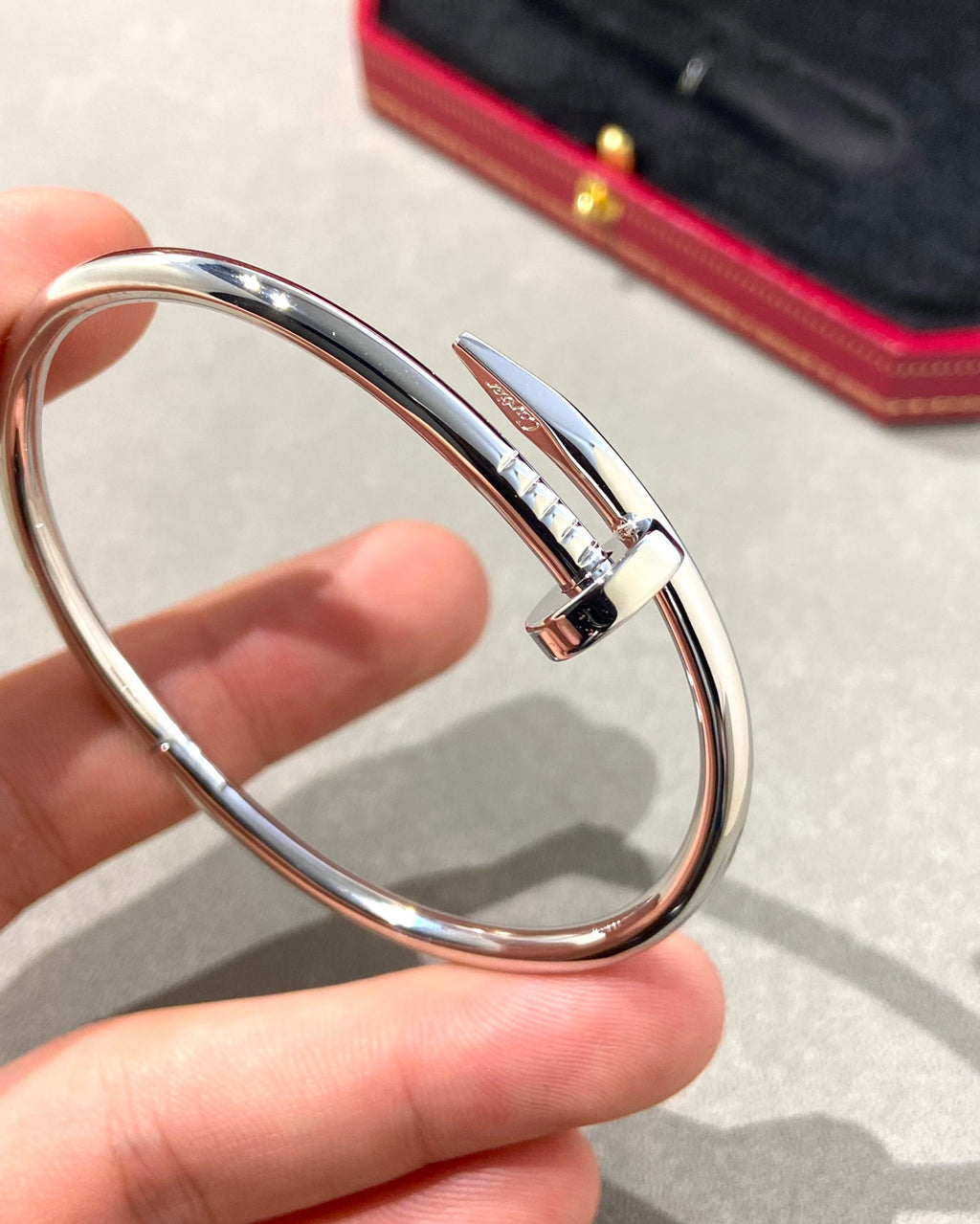Nail Bangle — Juste un Clou Series | Top-tier |