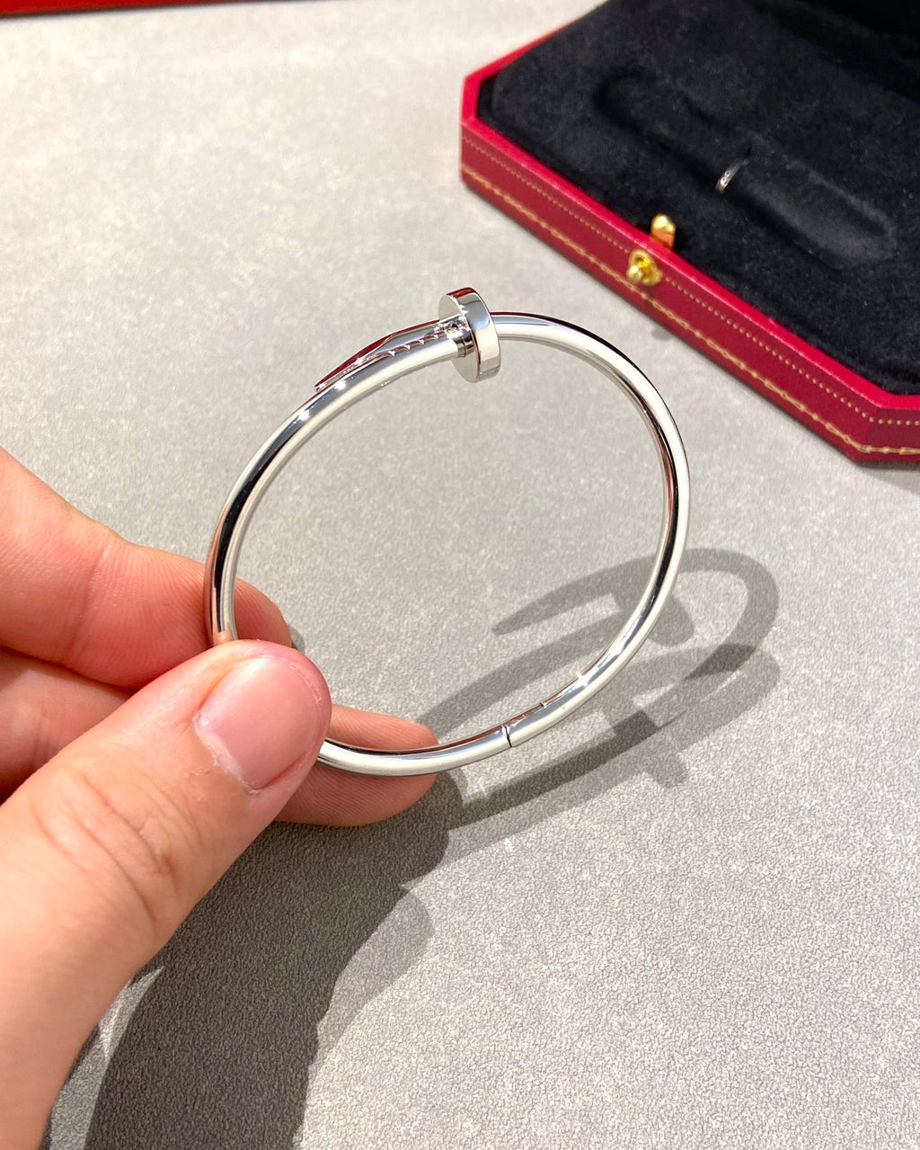 Nail Bangle — Juste un Clou Series | Top-tier |