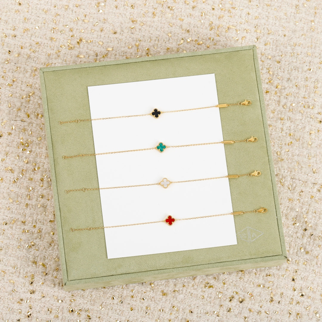 Mini Four-Leaf Clover Bracelet  |Top Tier|