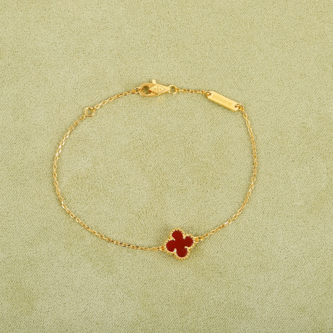 Mini Four-Leaf Clover Bracelet  |Top Tier|