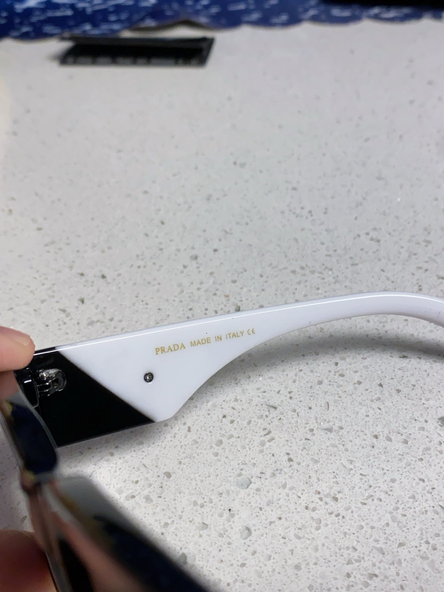 Square Frame Sunglasses — 2025 Collection 🕶️✨