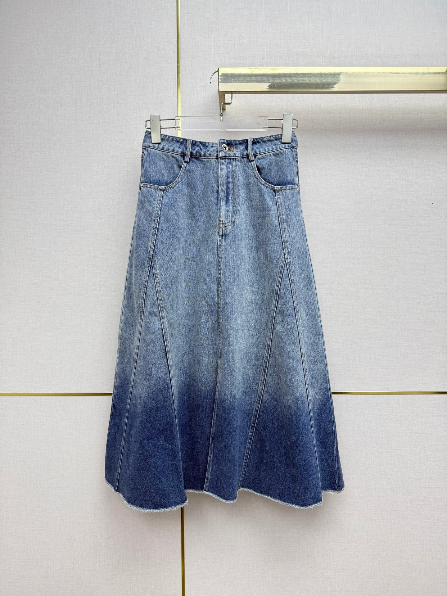 D Denim Midi Skirt — 2026 Spring/Summer 👖✨( high-quality )