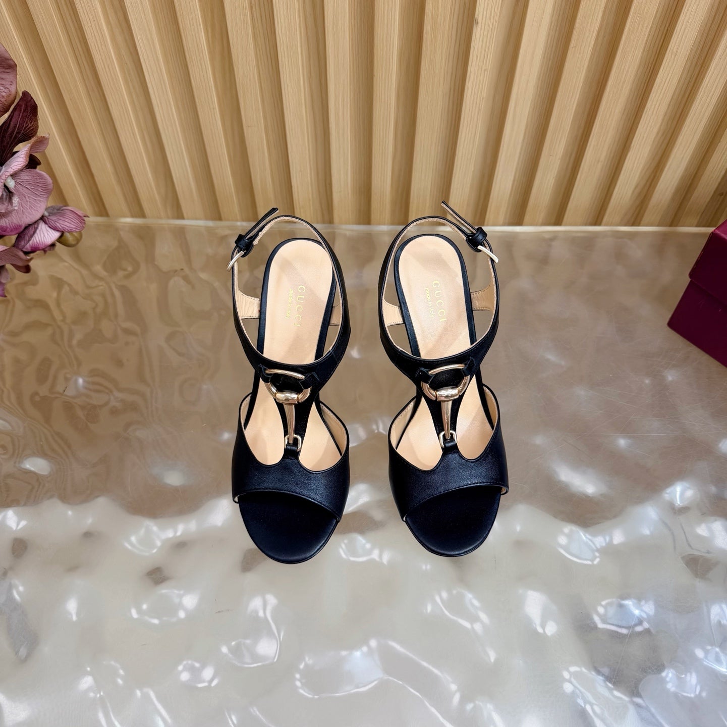 Buckle Thong Heeled Sandals — 2026 Spring/Summer 👠✨