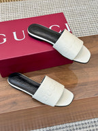 Double J Embossed Slide Sandals — 2026 Spring/Summer 🩴✨