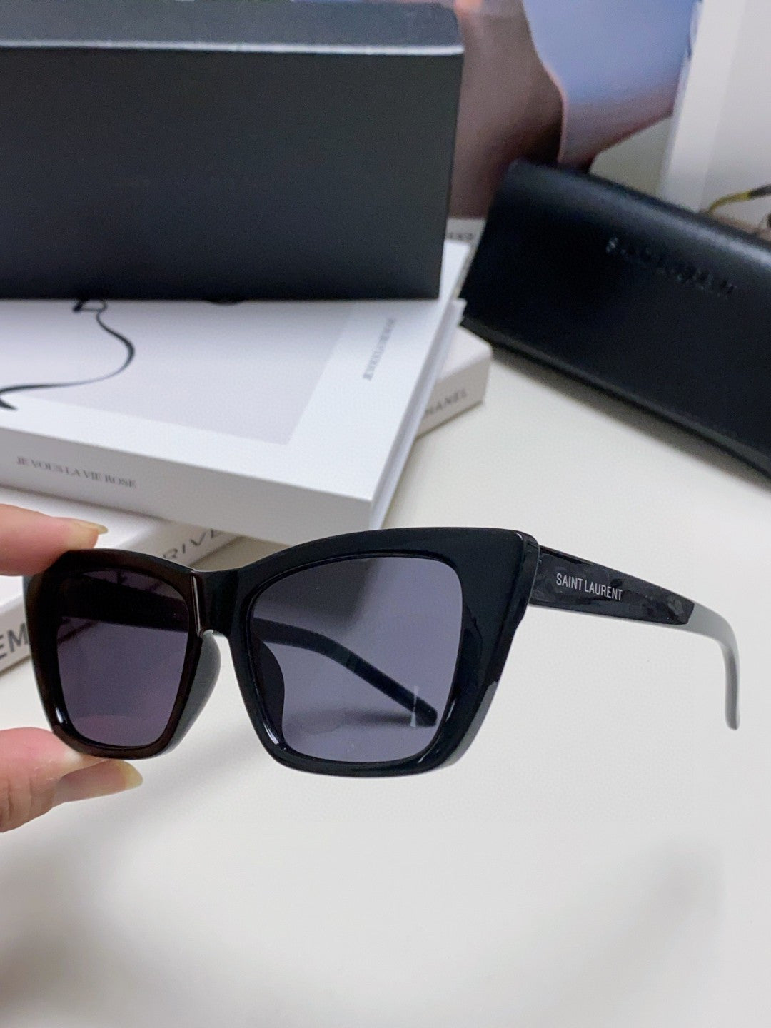 Butterfly Frame Sunglasses | SL276 | Oversized | Anti-UV &amp; Polarized