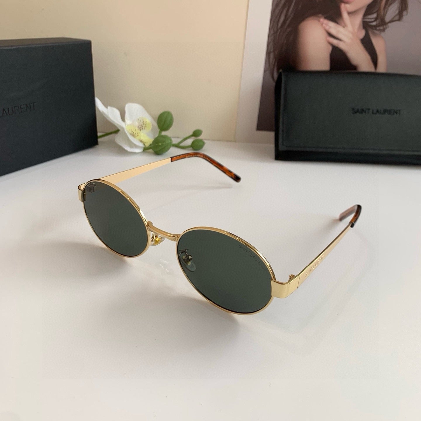 Oversized Metal Logo Sunglasses | New Style