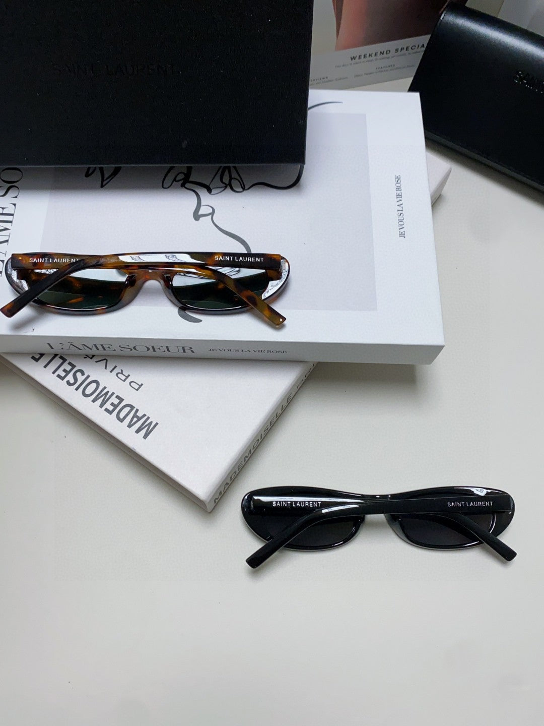 Retro Oval Sunglasses | Slim Narrow Frame | Unisex