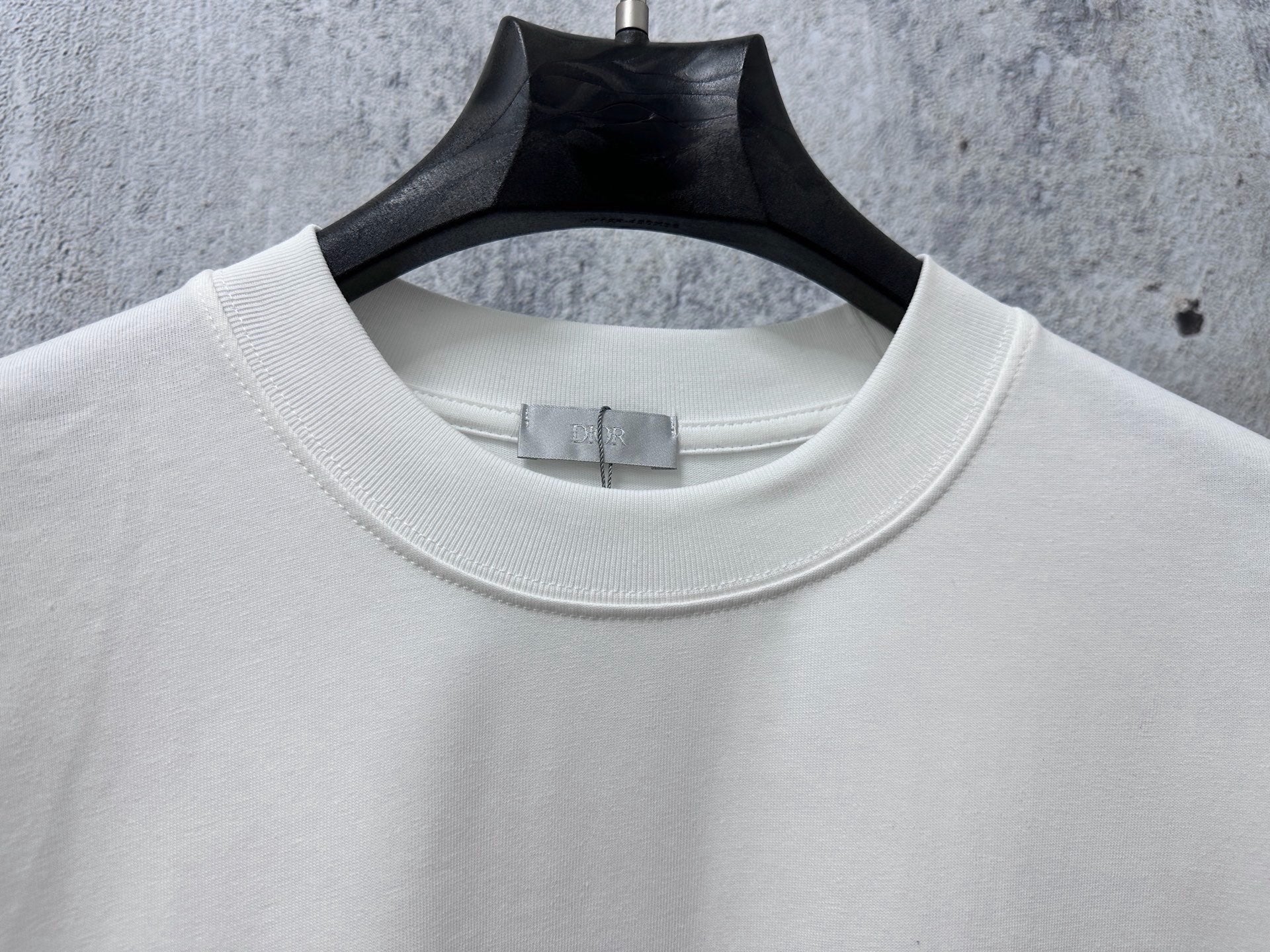 Letter Logo Tee | 25SS | Black & White