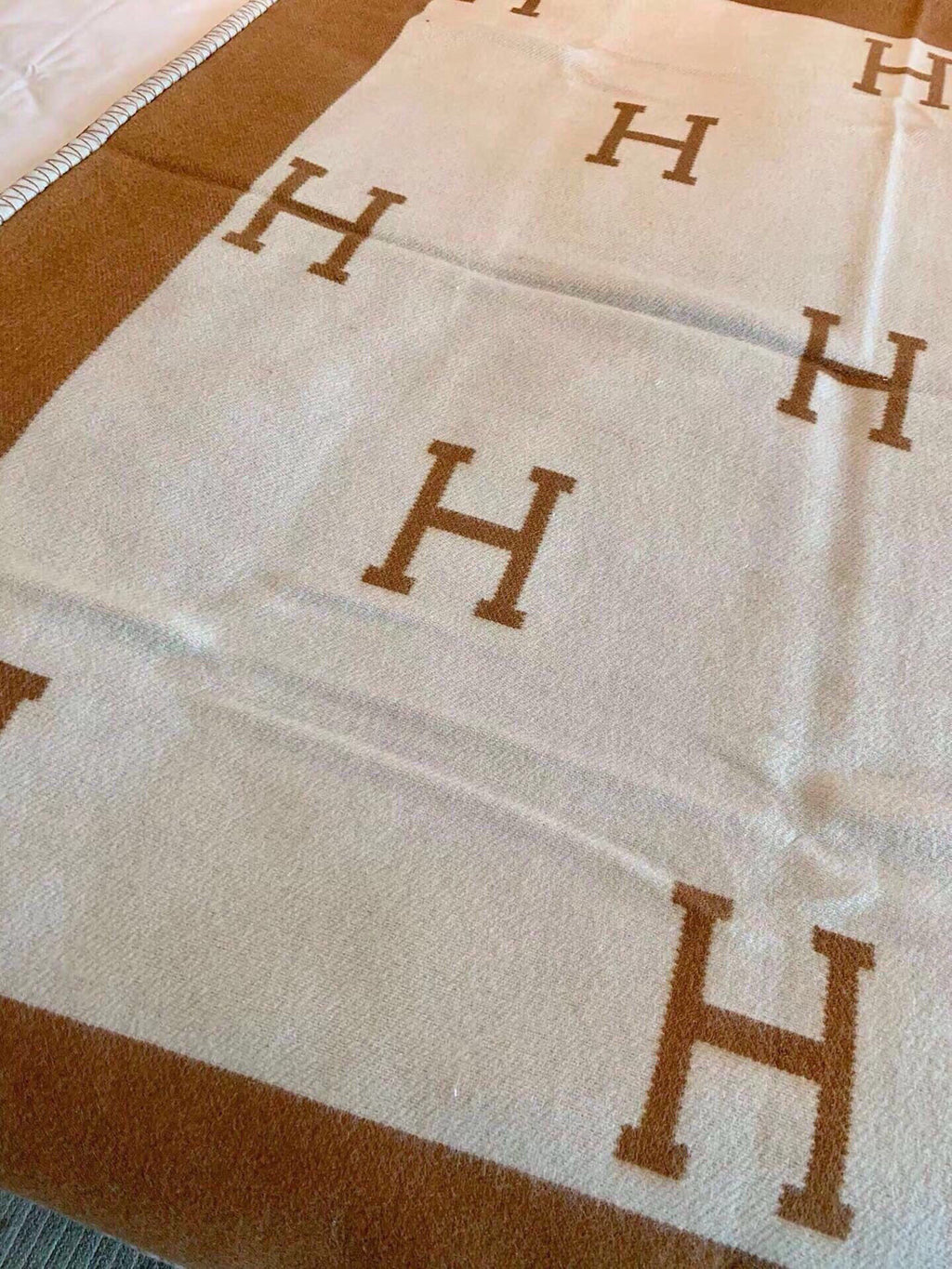 Merino Wool &  Cashmere Throw Blanket | Double-Sided Jacquard |