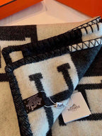 Merino Wool &  Cashmere Throw Blanket | Double-Sided Jacquard |