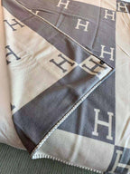 Merino Wool &  Cashmere Throw Blanket | Double-Sided Jacquard |