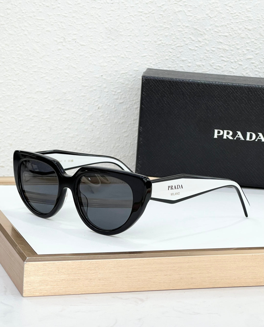 PR 2197S Sunglasses