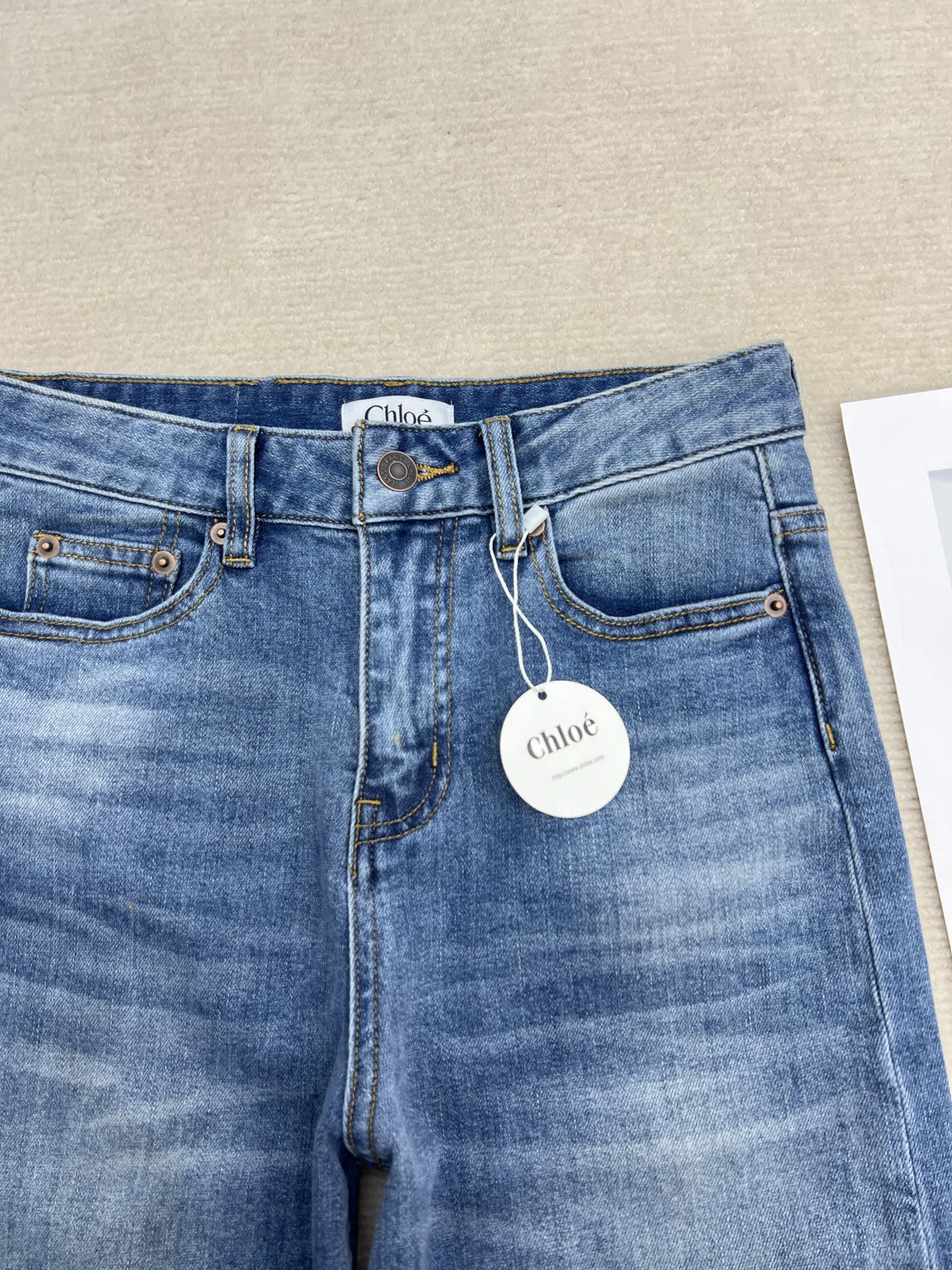 Wide-Leg Straight Cropped Jeans