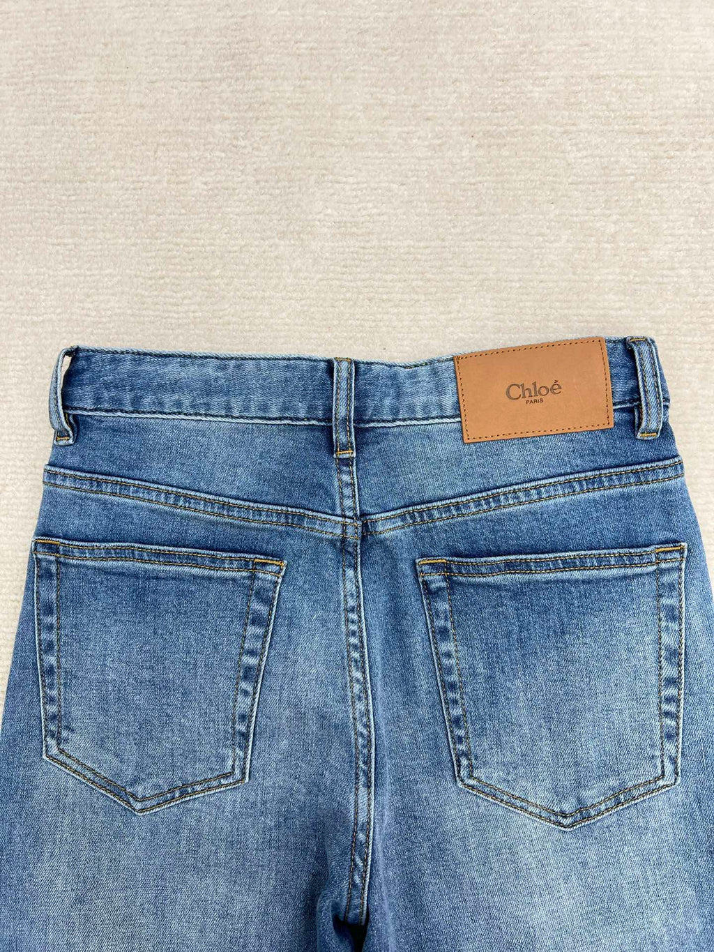 Wide-Leg Straight Cropped Jeans