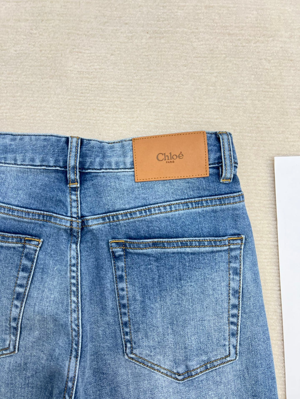 Wide-Leg Straight Cropped Jeans