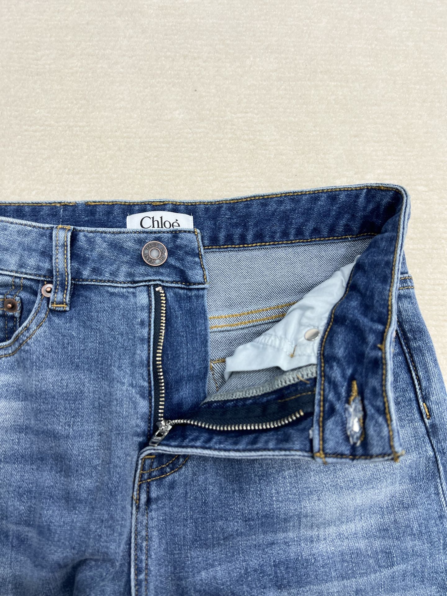 Wide-Leg Straight Cropped Jeans
