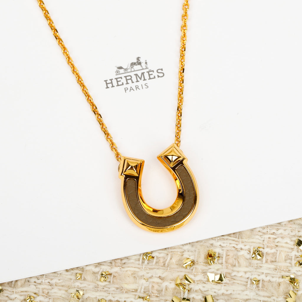 Tonnerre Horse Shoe Necklace